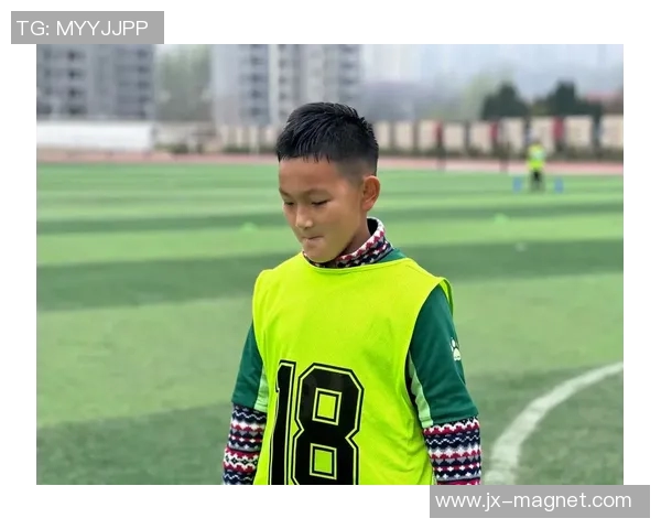 和足球明星长得像的我如何在生活中找到自信与乐趣